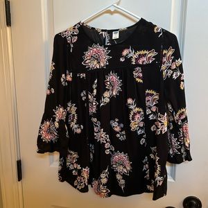 Old‎ Navy blouse